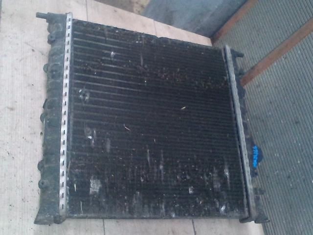 bontott RENAULT CLIO II Vízhűtő Radiátor (Nem klímás)