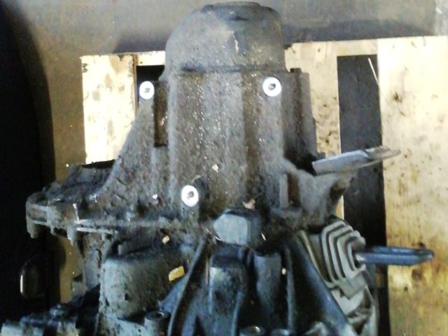 bontott RENAULT CLIO II Váltó (Mechanikus)