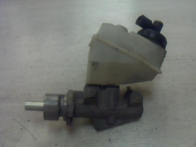 bontott RENAULT CLIO II Főfékhenger