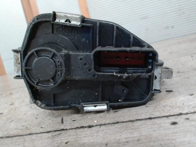 bontott RENAULT CLIO II Fojtószelep (Elektromos)