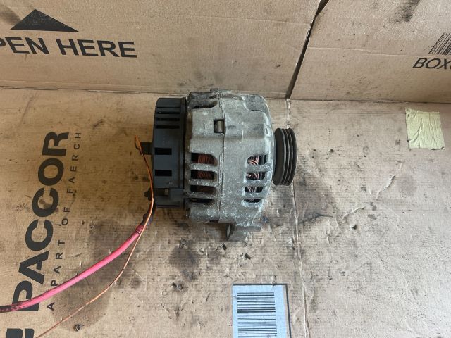 bontott RENAULT CLIO II Generátor