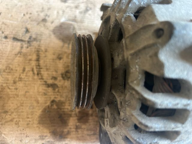 bontott RENAULT CLIO II Generátor