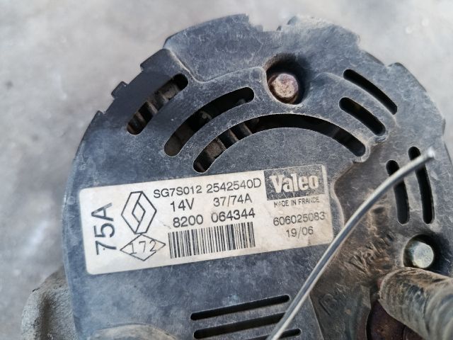 bontott RENAULT CLIO II Generátor