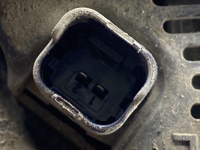 bontott RENAULT CLIO II Generátor