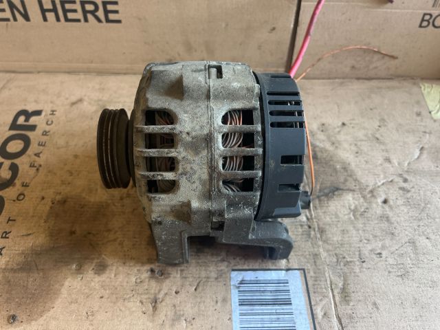 bontott RENAULT CLIO II Generátor