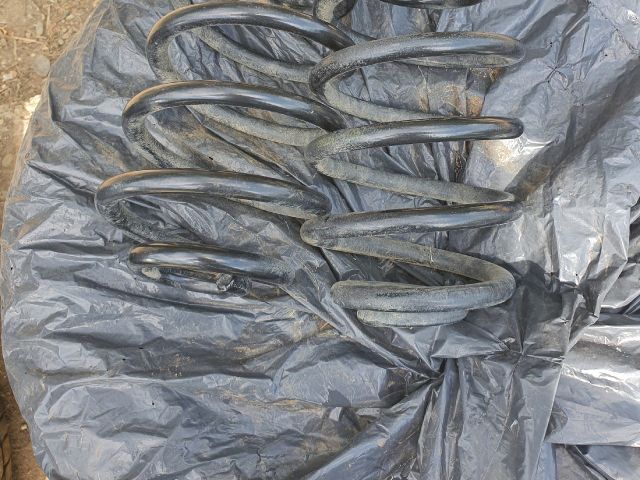 bontott RENAULT CLIO II Hátsó Rugó Pár