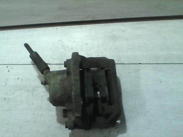 bontott RENAULT CLIO II Jobb első Féknyereg Munkahengerrel