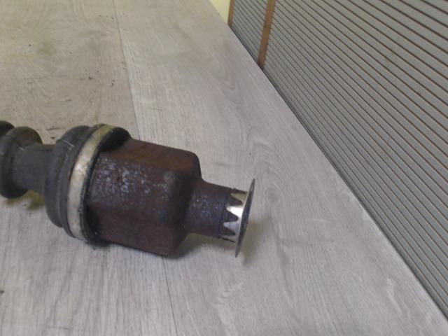 bontott RENAULT CLIO II Jobb Féltengely