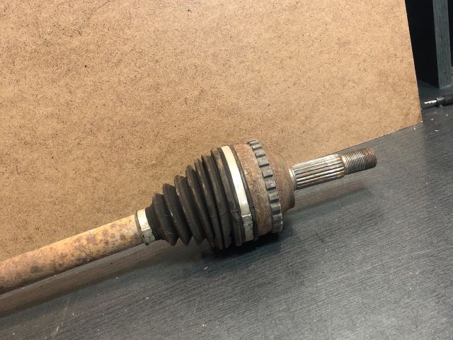 bontott RENAULT CLIO II Jobb Féltengely