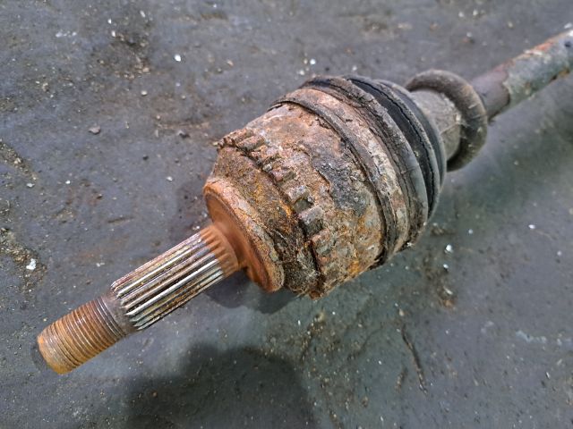 bontott RENAULT CLIO II Jobb Féltengely