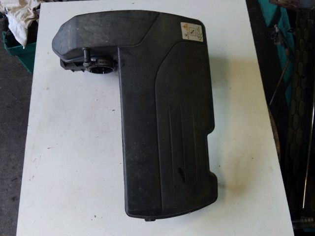 bontott RENAULT CLIO II Légszűrő Ház