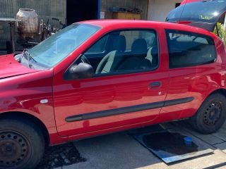 bontott RENAULT CLIO II Homlokfal (Üres lemez)