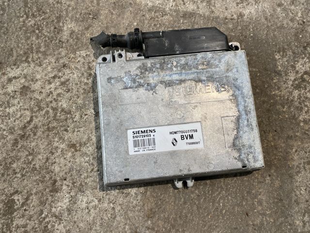 bontott RENAULT CLIO II Motorvezérlő