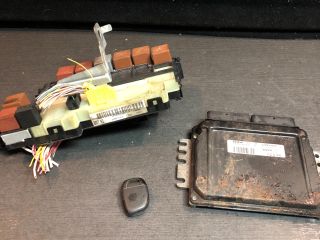 bontott RENAULT CLIO II Motorvezérlő