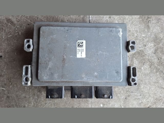 bontott RENAULT CLIO II Motorvezérlő