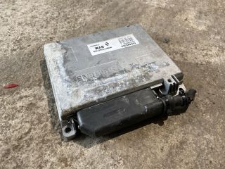 bontott RENAULT CLIO II Motorvezérlő