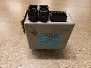 bontott RENAULT CLIO II Szervó Szivattyú Elektronika