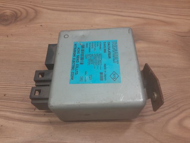 bontott RENAULT CLIO II Szervó Szivattyú Elektronika