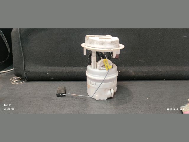 bontott RENAULT CLIO II Üzemanyag Szivattyú