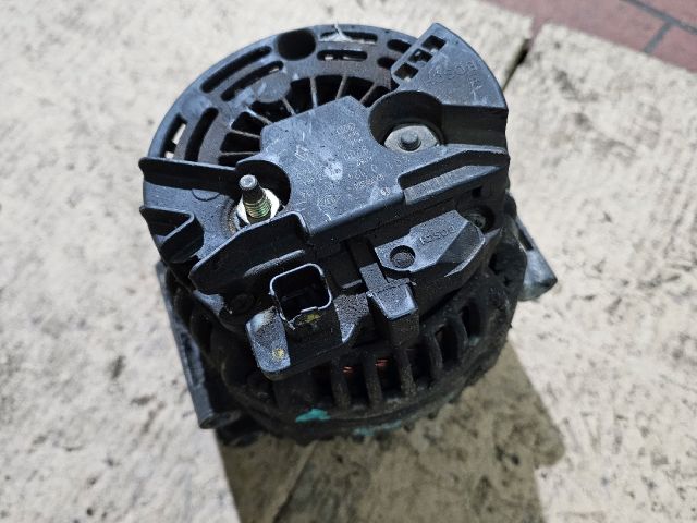 bontott RENAULT CLIO II Generátor