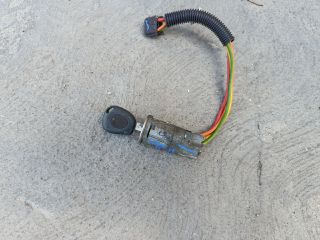 bontott RENAULT CLIO II Gyújtáskapcsoló