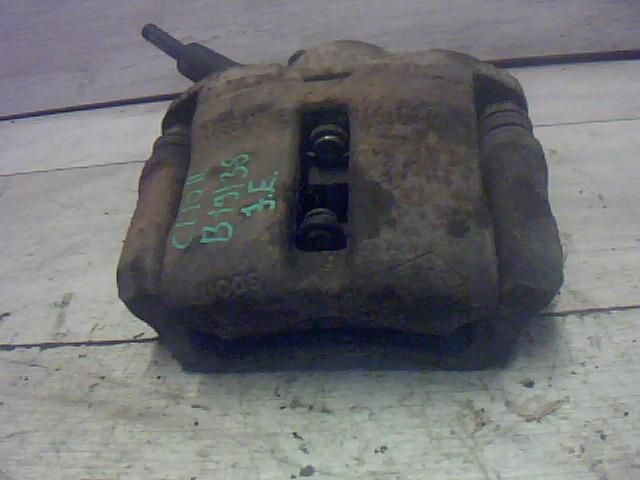 bontott RENAULT CLIO II Jobb első Féknyereg Munkahengerrel