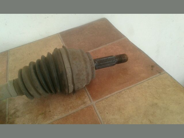 bontott RENAULT CLIO II Jobb Féltengely