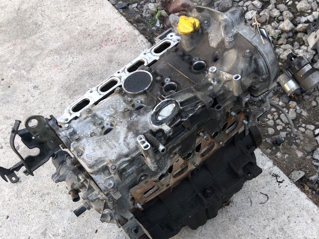 bontott RENAULT CLIO II Motor (Fűzött blokk hengerfejjel)