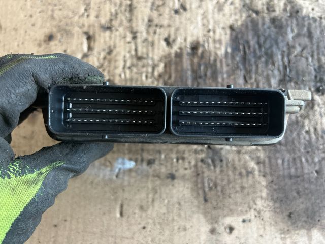 bontott RENAULT CLIO II Motorvezérlő