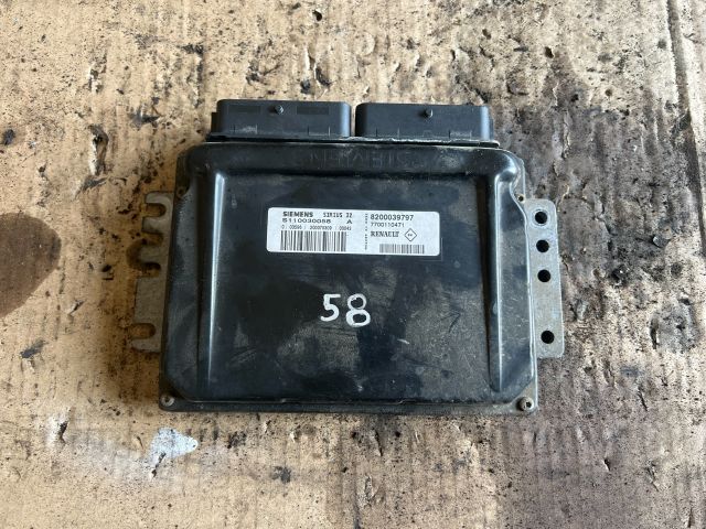 bontott RENAULT CLIO II Motorvezérlő