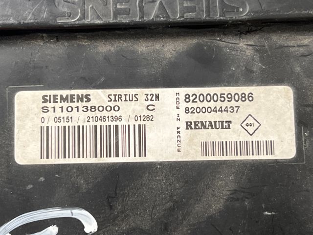 bontott RENAULT CLIO II Motorvezérlő