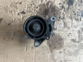 bontott RENAULT CLIO II Szíjfeszítő Görgő