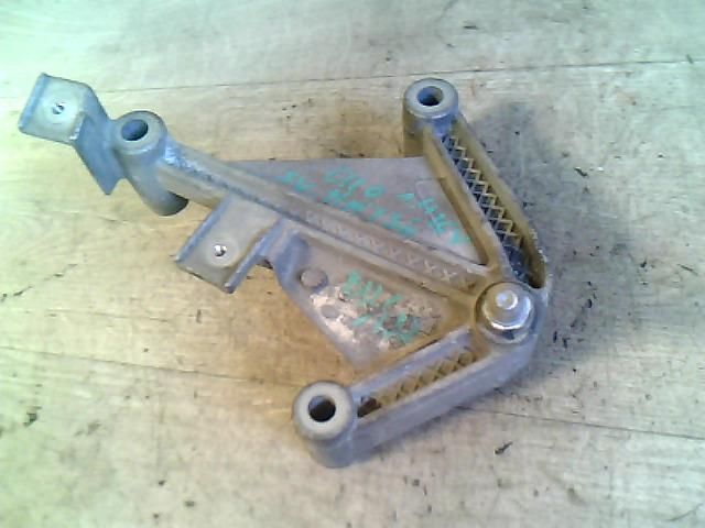 bontott RENAULT CLIO II Váltó Tartó Bak (Pozíciófüggetlen)