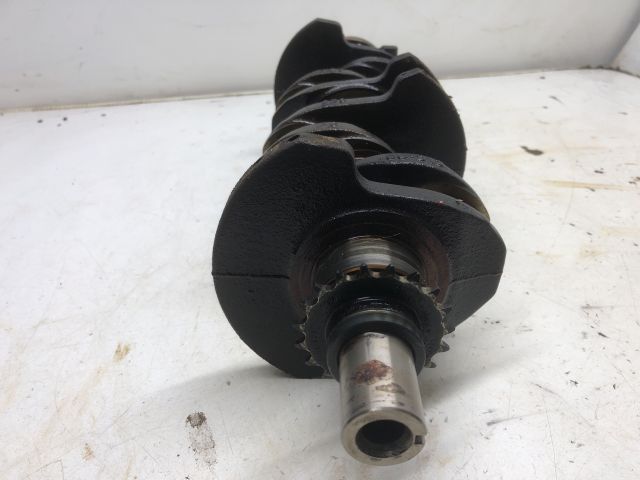 bontott RENAULT CLIO II Főtengely (Magában)