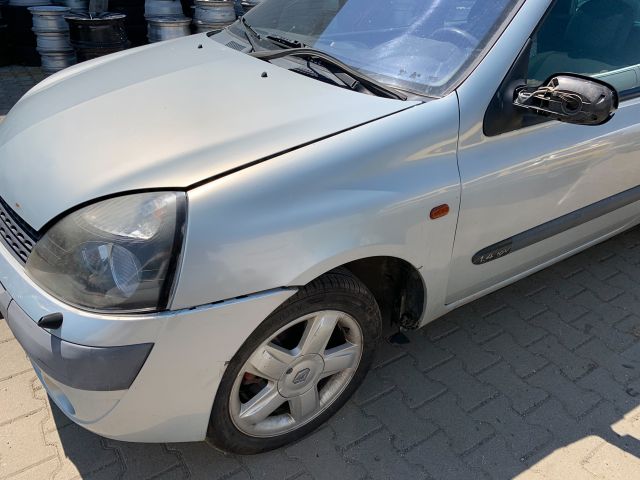 bontott RENAULT CLIO II Homlokfal (Üres lemez)