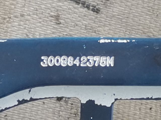 bontott RENAULT CLIO II Homlokfal (Üres lemez)