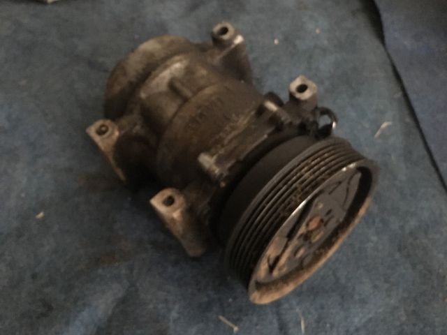 bontott RENAULT CLIO II Klímakompresszor