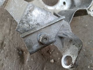 bontott RENAULT CLIO II Motor Tartó Bak Bal