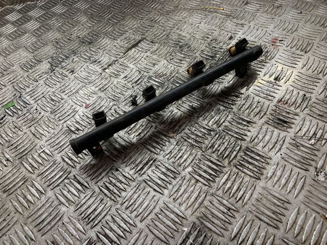 bontott RENAULT CLIO II Porlasztó Sor / Híd