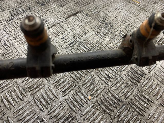 bontott RENAULT CLIO II Porlasztó Sor / Híd