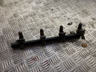 bontott RENAULT CLIO II Porlasztó Sor / Híd