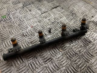 bontott RENAULT CLIO II Porlasztó Sor / Híd