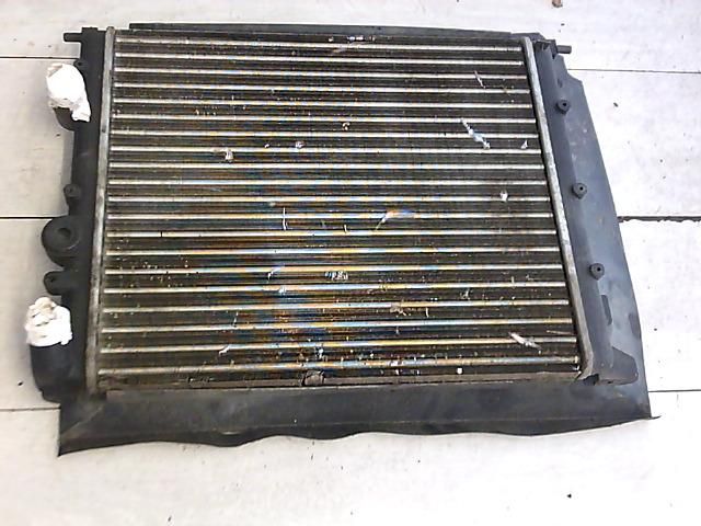 bontott RENAULT CLIO II Vízhűtő Radiátor (Nem klímás)