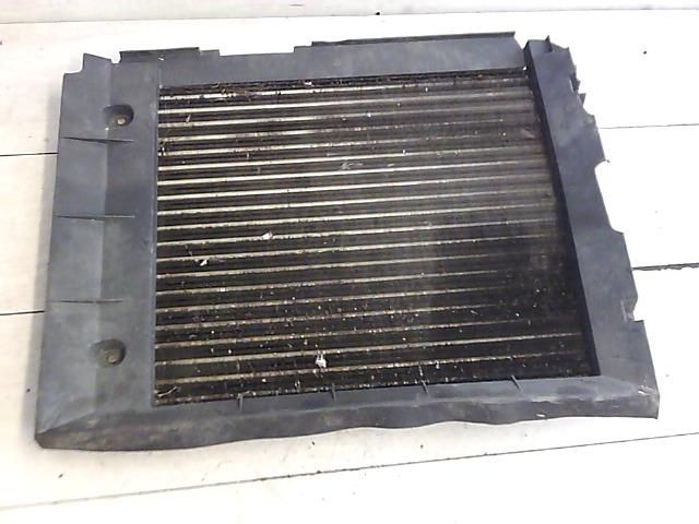 bontott RENAULT CLIO II Vízhűtő Radiátor (Nem klímás)