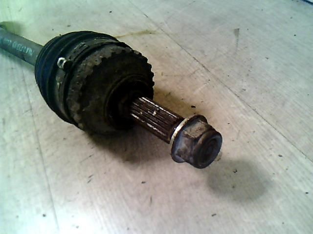 bontott RENAULT CLIO II Bal Féltengely