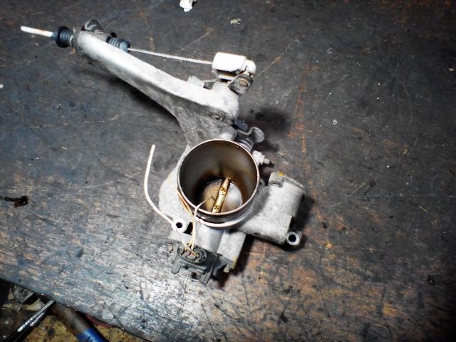 bontott RENAULT CLIO II Fojtószelep (Mechanikus)