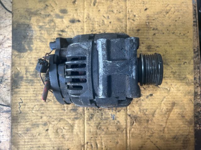 bontott RENAULT CLIO II Generátor