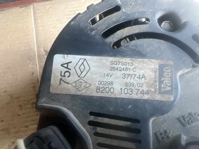 bontott RENAULT CLIO II Generátor