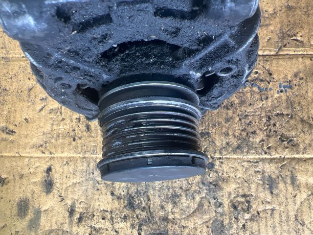 bontott RENAULT CLIO II Generátor