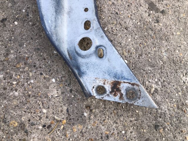 bontott RENAULT CLIO II Homlokfal (Üres lemez)